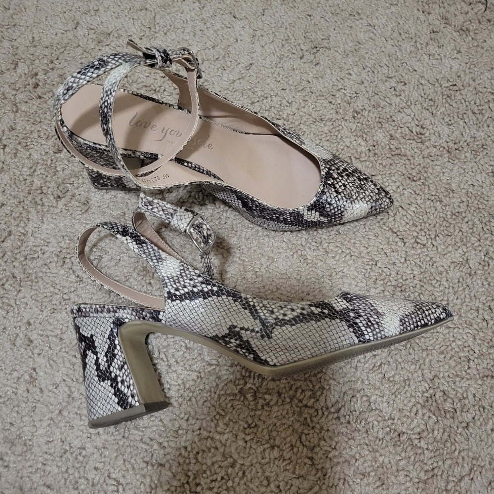 New Look Snakeskin Pointed Toe Slingback Block Heels, Wide Fit Size 8.5